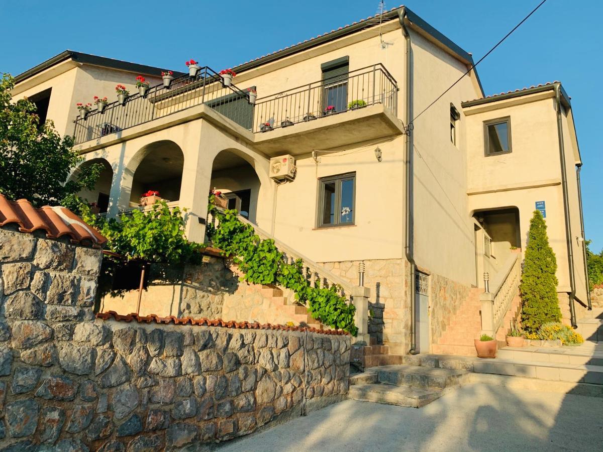 Apartments Maro Сен Екстериор снимка
